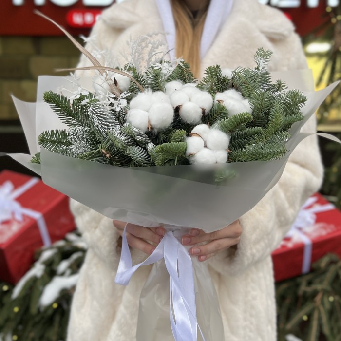 Зимний букет с пушистым хлопком