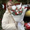 Зимний букет с пушистым нобилисом и илексом
