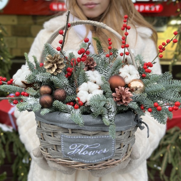 Зимняя композиция Поэзия Зимы в корзине