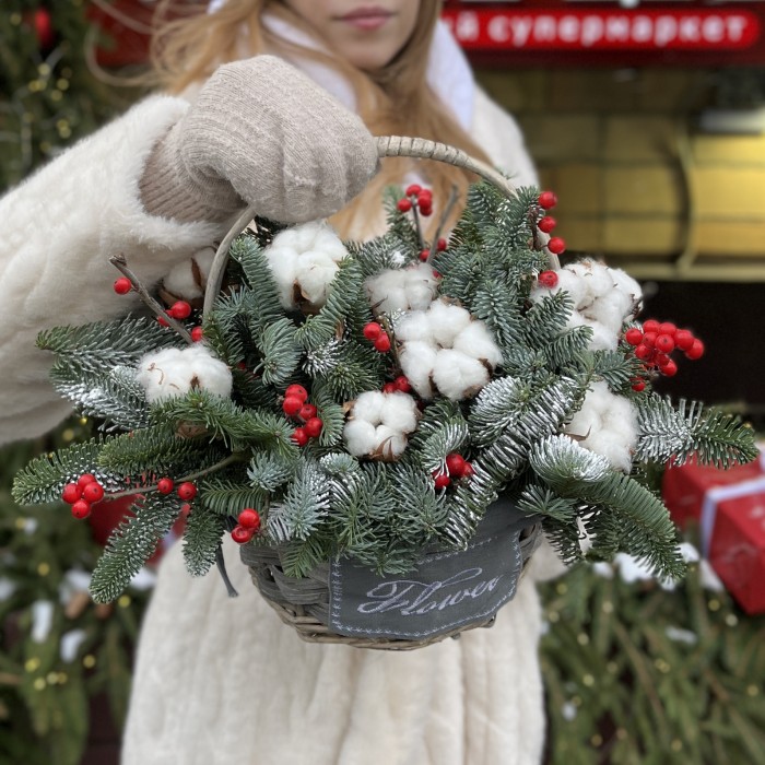 Зимняя композиция Волшебница Зима