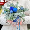 Зимняя настольная композиция синего цвета
