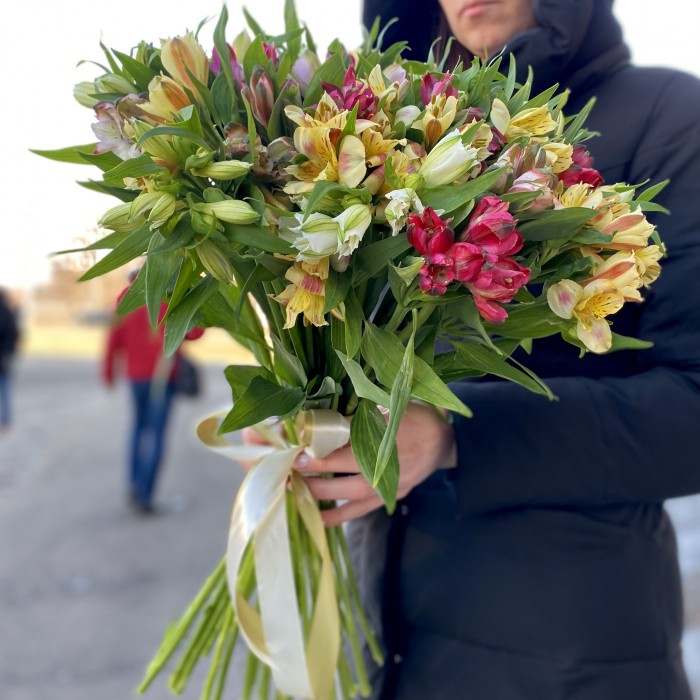 Альстромерии