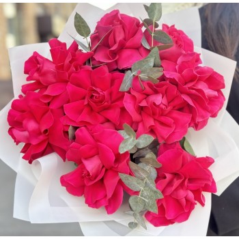 Что подарить на Новый год, если не хочется банальностей? 5 букетов, которые влюбляют с первого взгляда