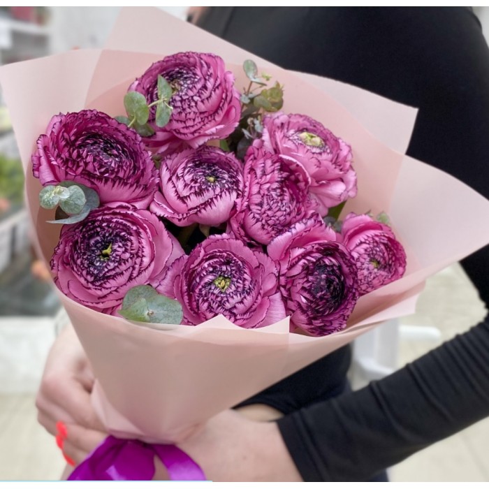 Как правильно собирать и дарить весенние букеты