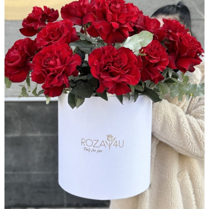 Как собрать идеальный букет из роз и не потеряться в лепестках?