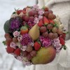 Авторская композиция Единорог с фруктами и цветами