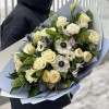 Букет Увлечение с кремовыми анемонами