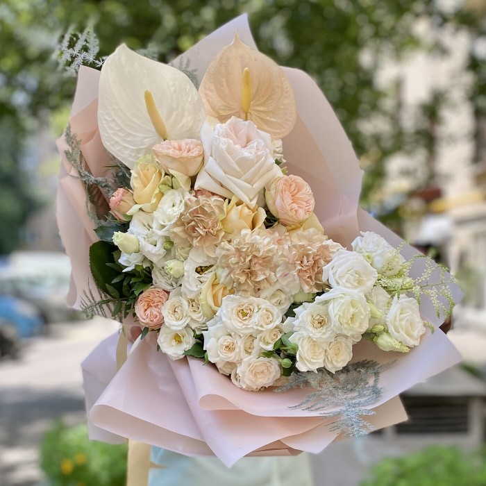 Авторский букет Кремовый антуриум