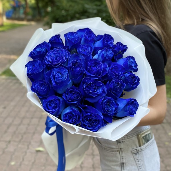 25 синих роз 70 см