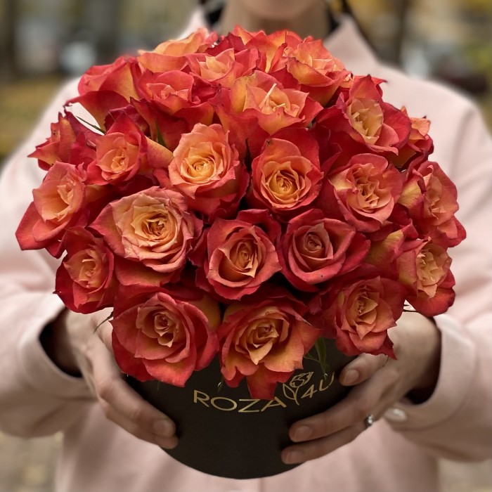 25 роз Лампион в коробке