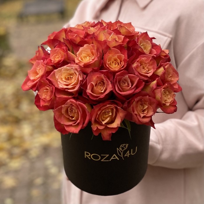 25 роз Лампион в коробке