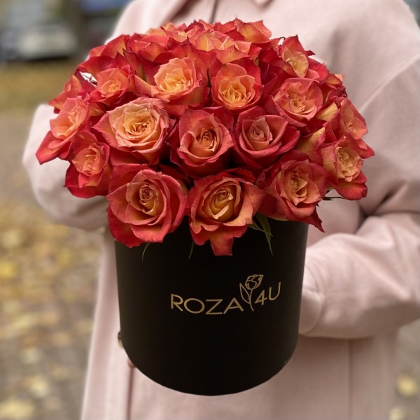 25 роз Лампион в коробке