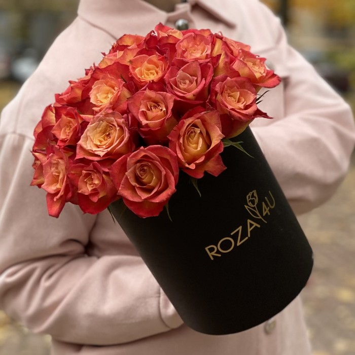 25 роз Лампион в коробке