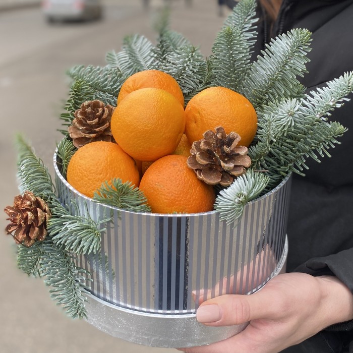 Подарочная коробка с мандаринами