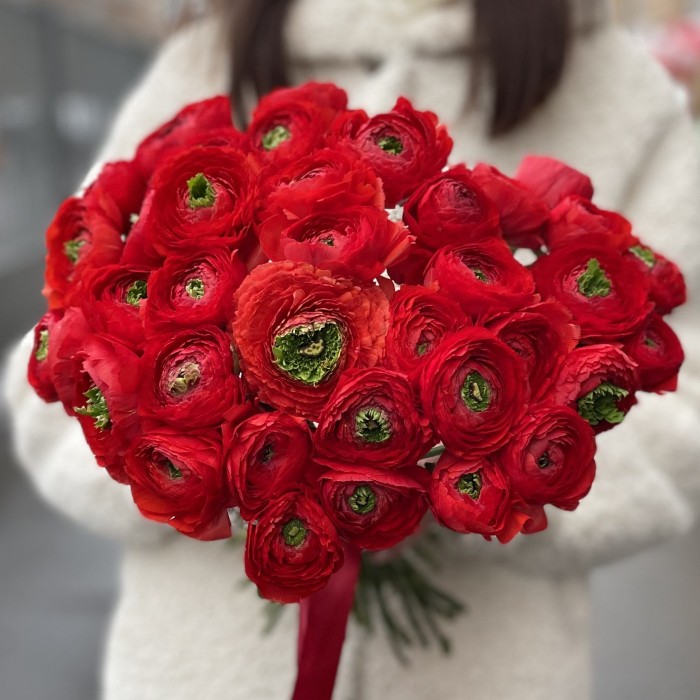 Ранункулюс красный