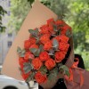 25 роз Вау с эвкалиптом