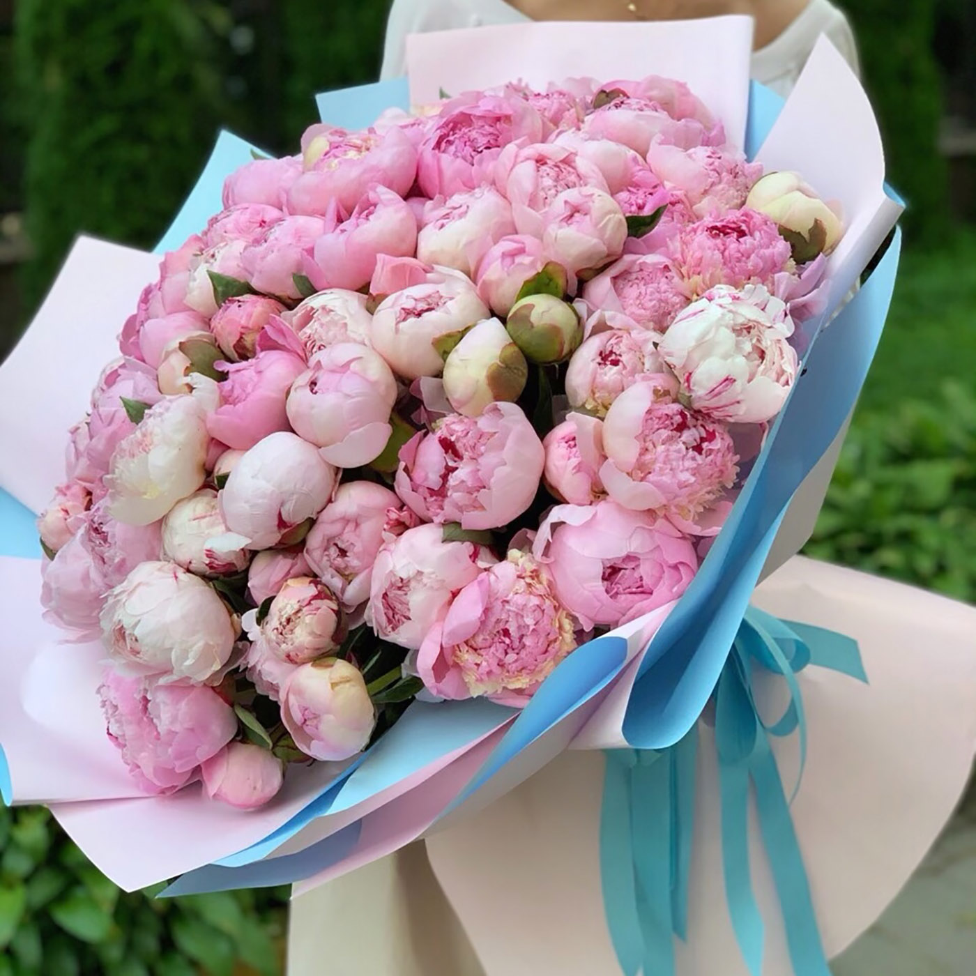 Букет розовых пионов на 14 февраля