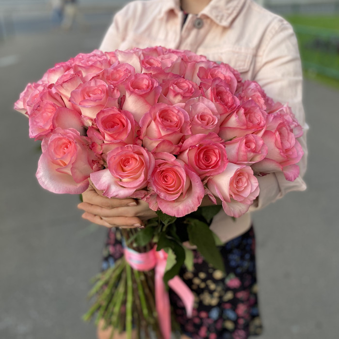 51 ароматная роза Булевард 60 см