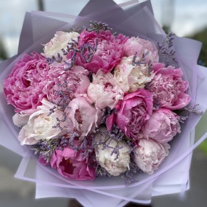 Букет дня Пионы