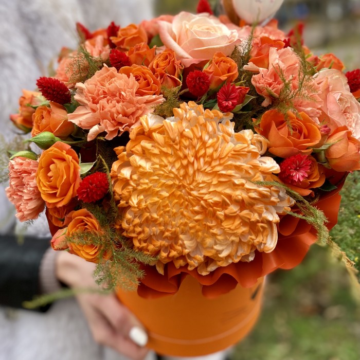 Цветы в коробке Лисичка