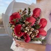Букет из розовых калл