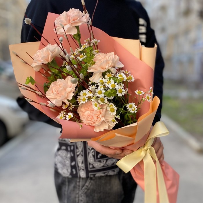 Нежный букет с вербой