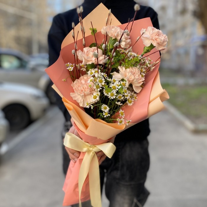 Нежный букет с вербой