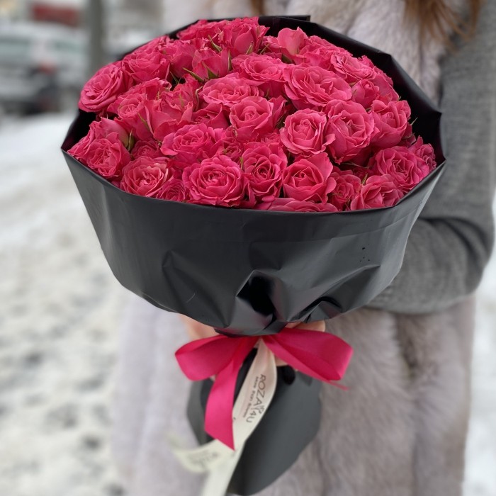 Букет из кустовых роз Глория (Glorious)