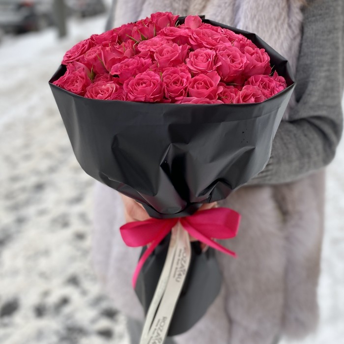 Букет из кустовых роз Глория (Glorious)