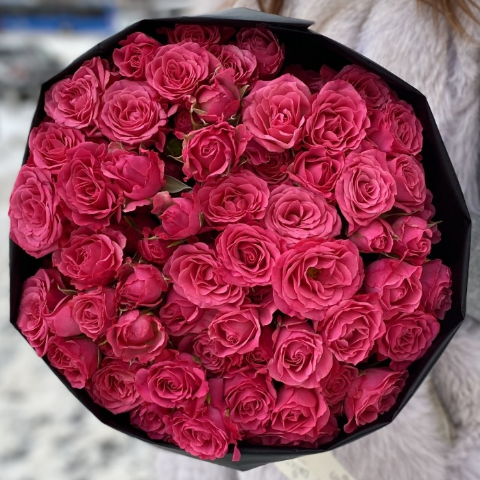 Букет из кустовых роз Глория (Glorious)