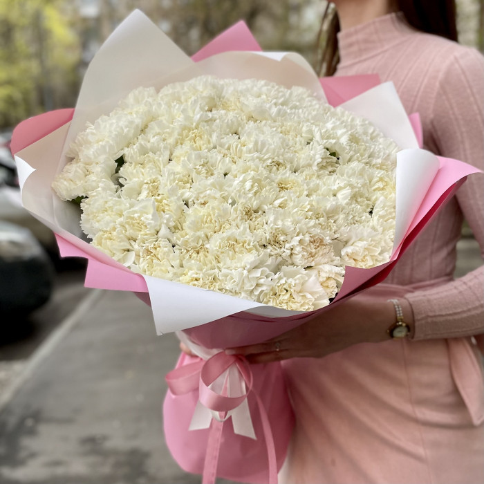 101 белая гвоздика