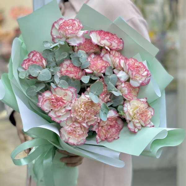 Букет гвоздик сорта Джера