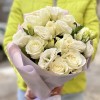 Белый букет эустом и роз