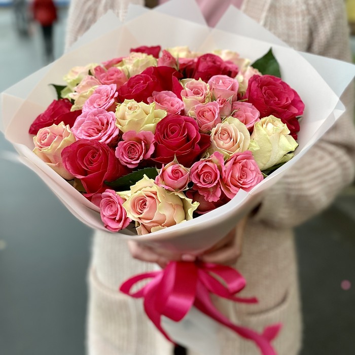 Букет нежных розовых роз