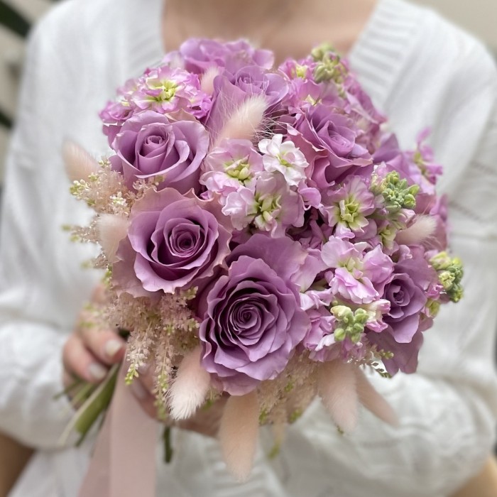Сиреневый букет невесты с ароматной маттиолой