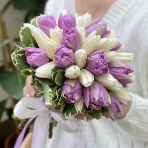 Свадебный букет из пионовидных тюльпанов