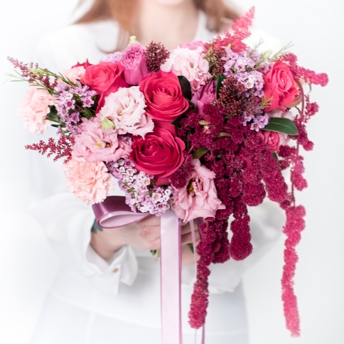 Букет невесты с амарантом