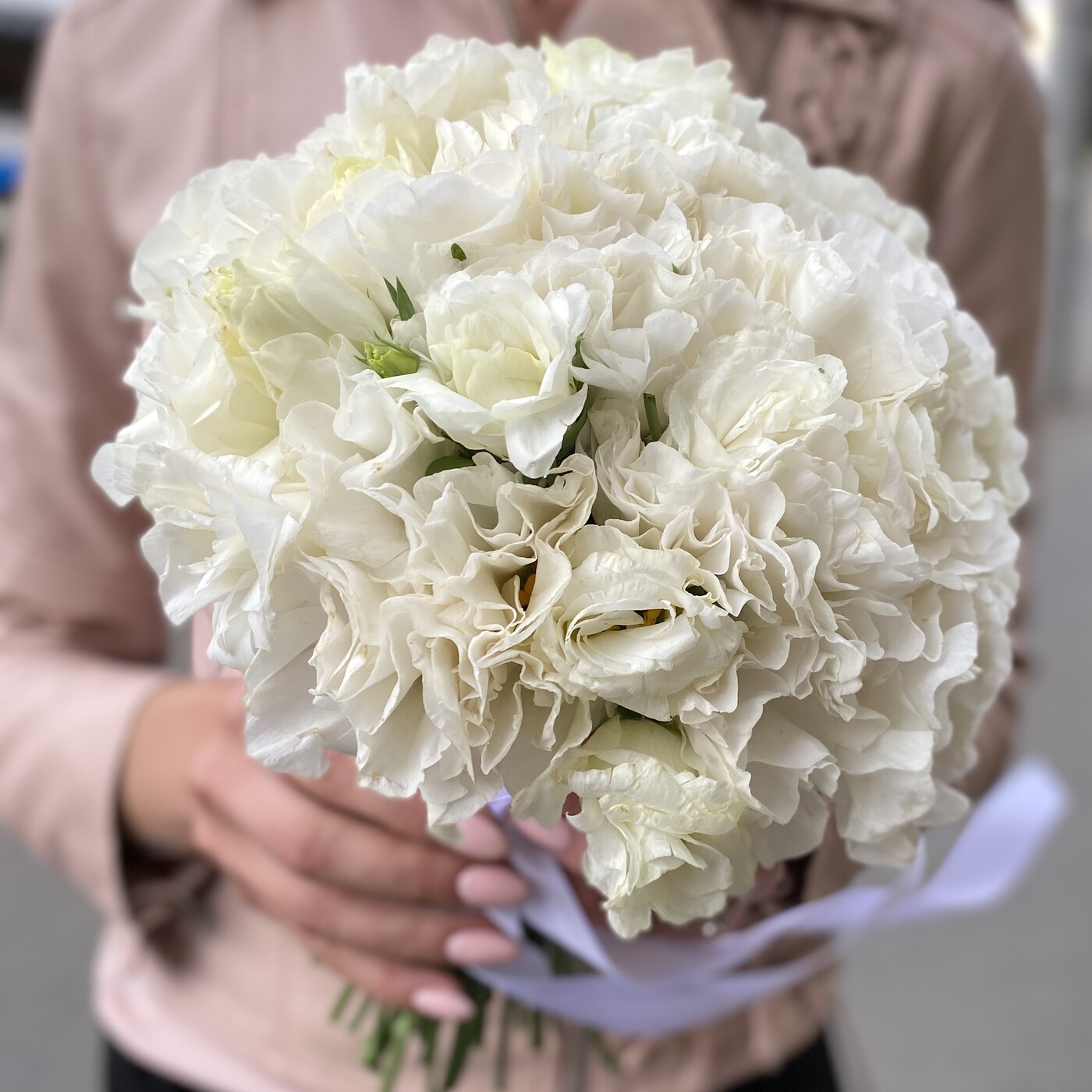 Купить белый букет невесты с доставкой по Москве и области