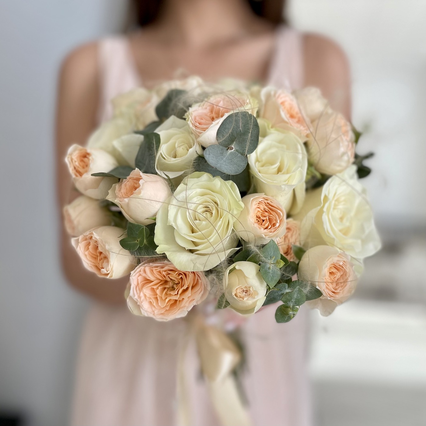Букет из пионовидных роз на свадьбу