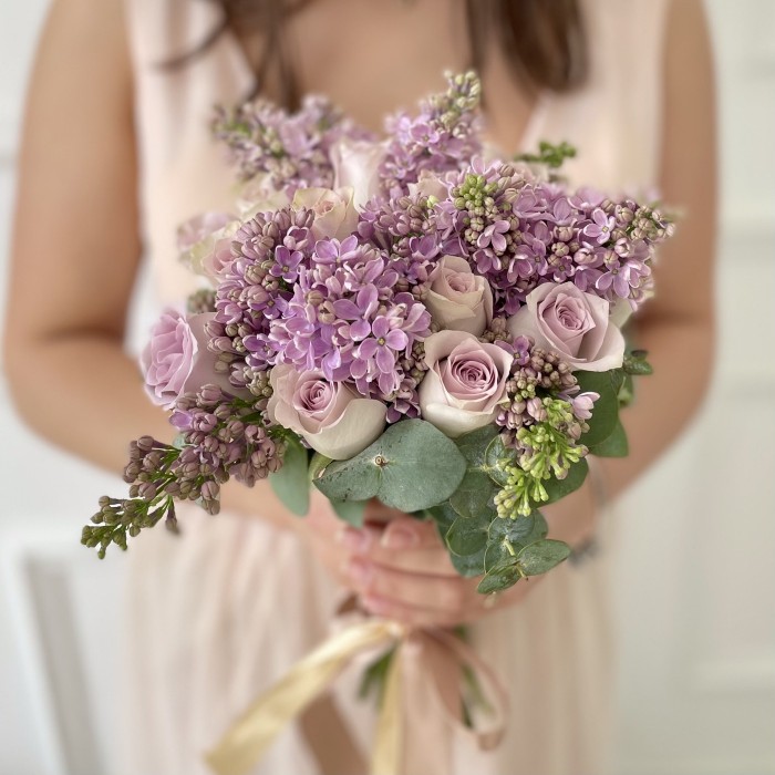 Сиреневый букет невесты