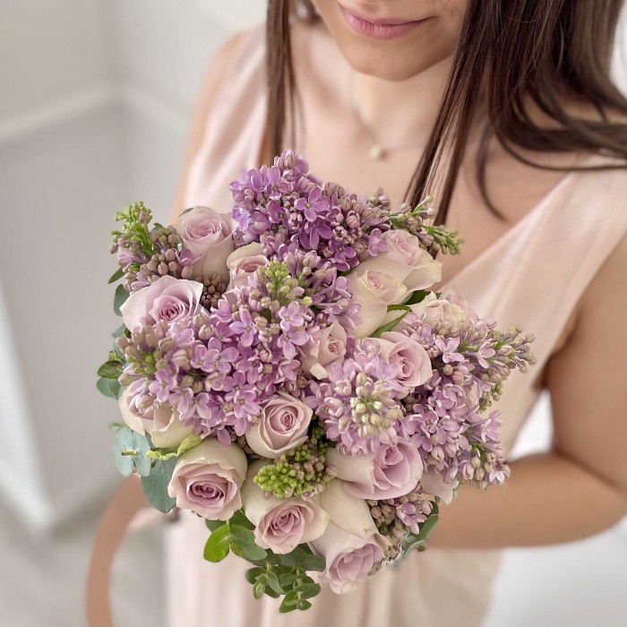 Сиреневый букет невесты