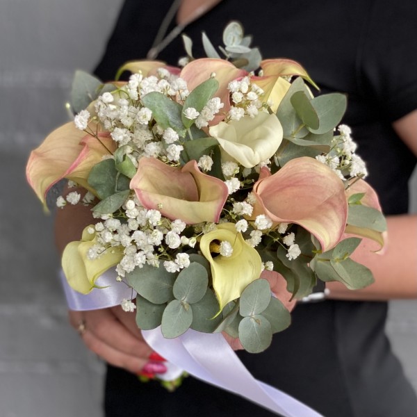 Букет невесты  с каллами Завладевая чувствами