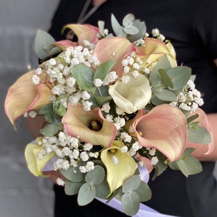 Букет невесты  с каллами Завладевая чувствами