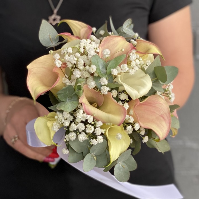 Букет невесты  с каллами Завладевая чувствами