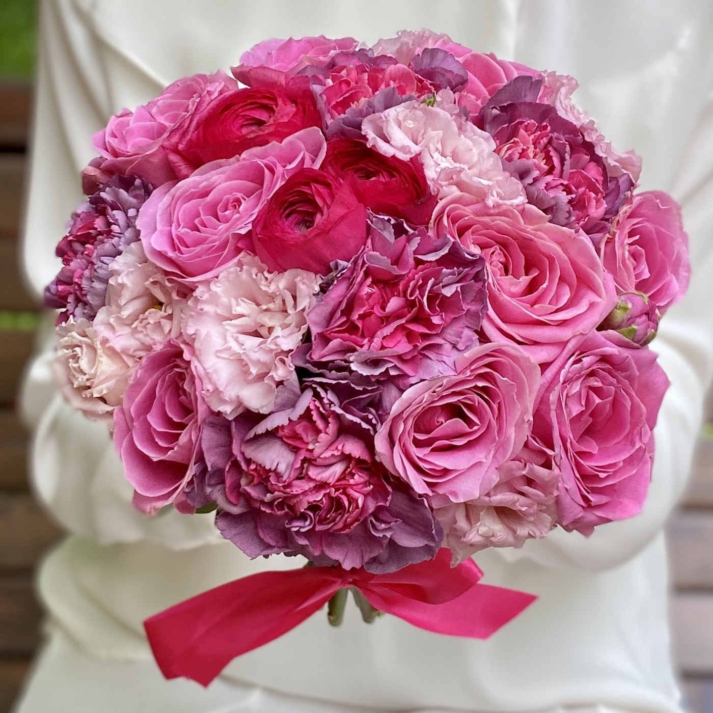 Букет невесты с розовыми гвоздиками заказать с доставкой