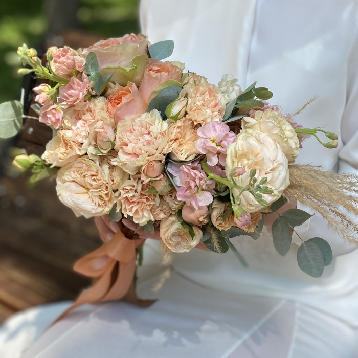 Раскидистый букет невесты