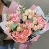 Букет персиково-розовых пионовидных роз