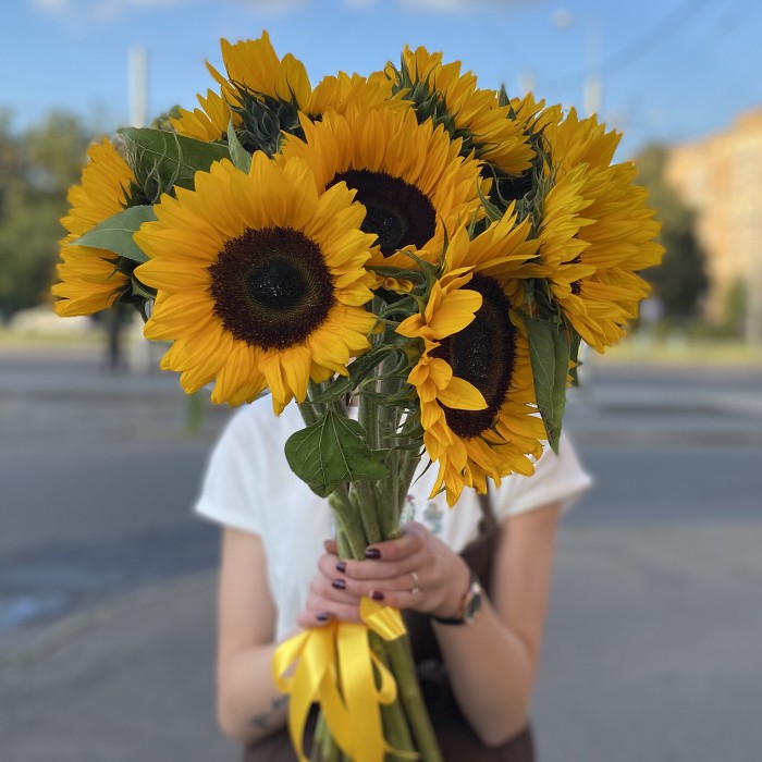 Монобукет из подсолнухов
