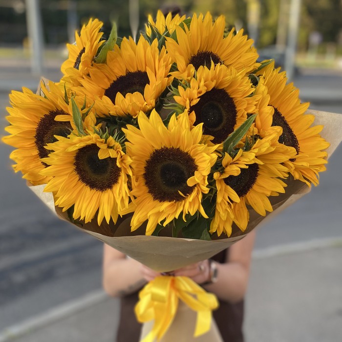Монобукет из подсолнухов