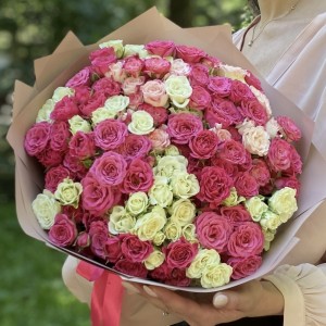 51 кустовая роза Розовый микс
